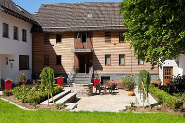 Hotel-Restaurant Taufstein: Vista exterior