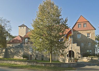 Burg Warberg: Buitenaanzicht