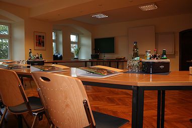 Burg Warberg: Meeting Room