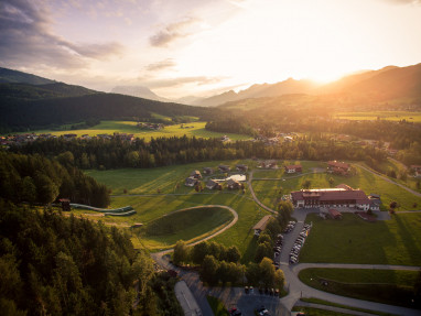 Relais & Châteaux Gut Steinbach Hotel Chalets SPA: Außenansicht