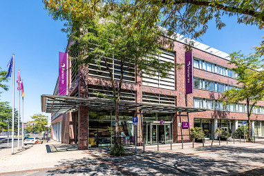 Premier Inn Essen City Limbecker Platz: Exterior View