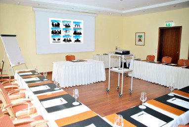 Grand Hotel Binz: Salle de réunion