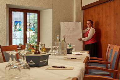 Der Löwen in Staufen: Sala de conferencia