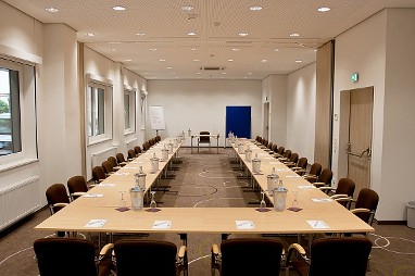 B&F Hotel am Neumarkt: Meeting Room