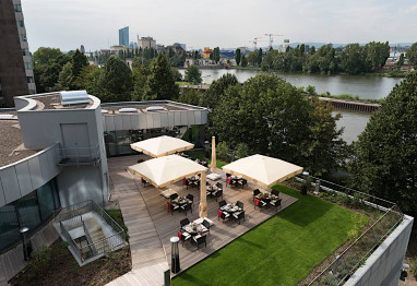 Delta Hotels by Marriott Frankfurt Offenbach: Bar/Salón