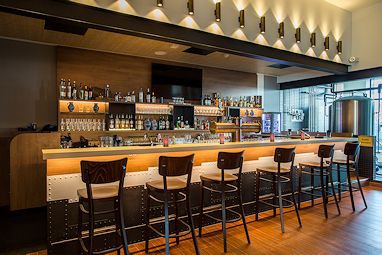 Styles Hotel Frankfurt Airport: Bar/Salón