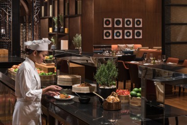 Grand Hyatt Manila: Restaurant