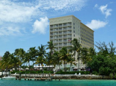 Warwick Paradise Island Bahamas: Vista exterior