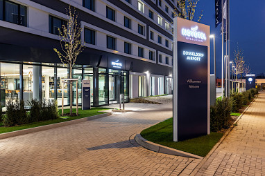 Novotel Düsseldorf Airport: Außenansicht