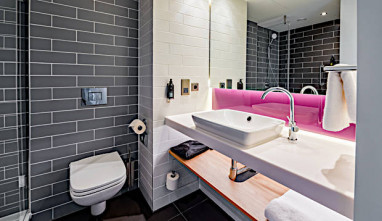 Premier Inn Mannheim City Centre: Kamer