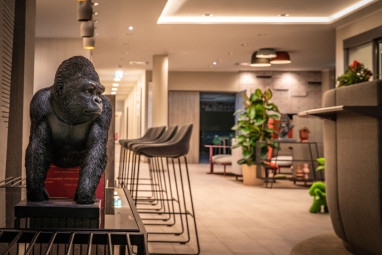 LOGINN Hotel Stuttgart Zuffenhausen: Lobby