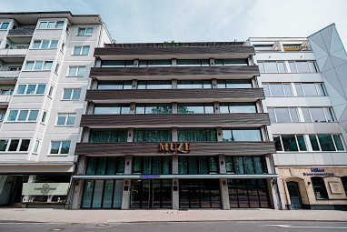 MUZE Hotel Düsseldorf: Buitenaanzicht