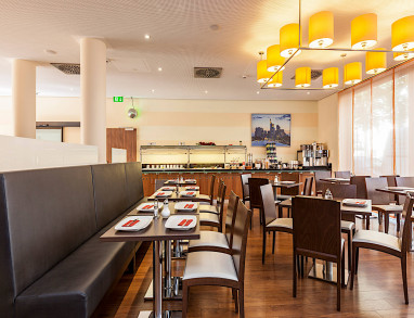 Premier Inn Frankfurt City Europaviertel: Restaurant