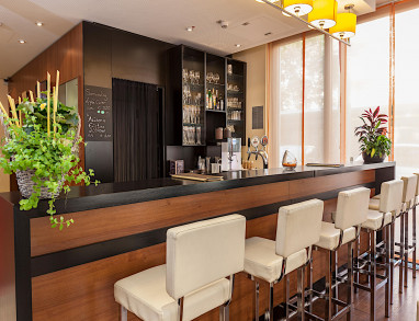 Premier Inn Frankfurt City Europaviertel: Bar/Lounge