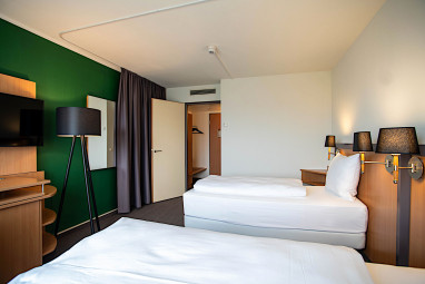 SleepBeeOne Airporthotel: Zimmer